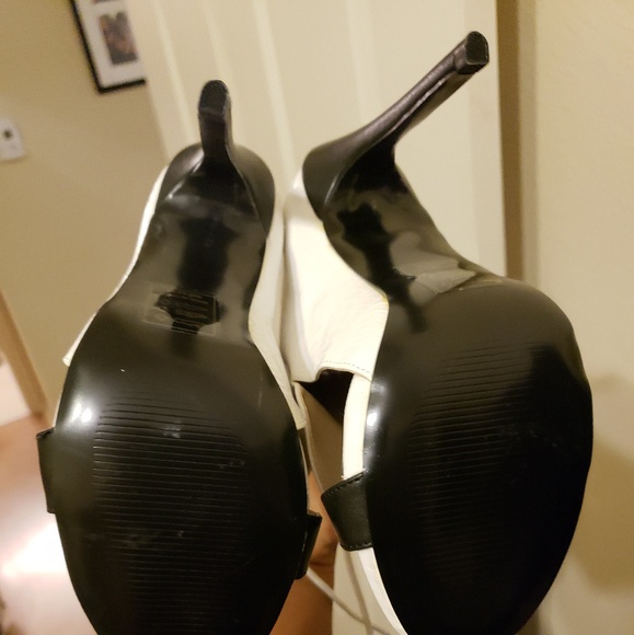 Lace up open toe booties - Picture 4 of 4